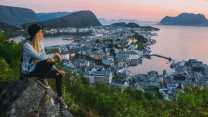 La Norvegia allenta le norme per entrare nel Paese, dal prossimo 24 giugno