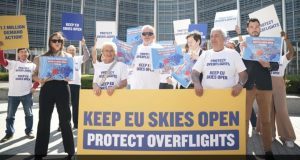 O’Leary consegna all’Ue la petizione per garantire i sorvoli dei cieli francesi durante gli scioperi