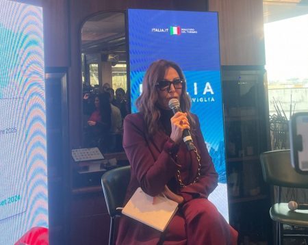 Santanchè presenta la Venere reale ed esalta i risultati turistici italiani