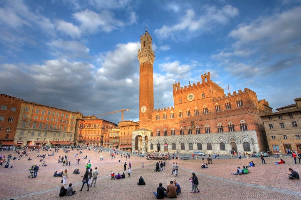 Siena: il turismo cresce anche al web marketing