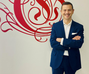 Glamour to: Simone Prinari nuovo direttore commerciale e marketing