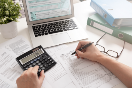 Imprese ricettive, oneri amministrativi di 826 milioni l’anno