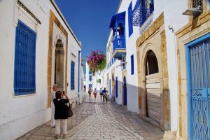 La Tunisia semplifica ulteriormente le norme di ingresso