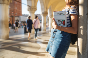 Il turismo vive una stagione d’incertezza. La flessione è dello 0,2%